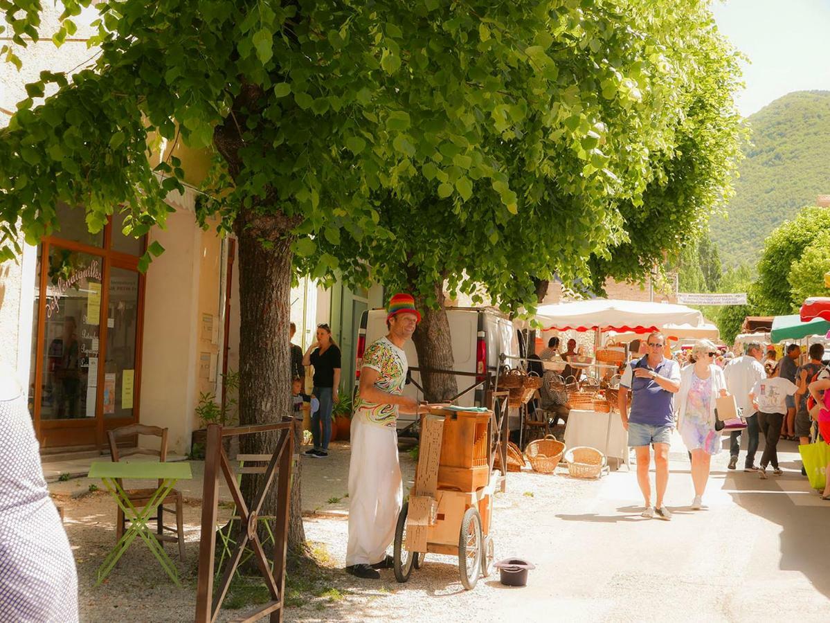 Chateau Des Gipieres Bij De Mont Ventoux Montbrun-les-Bains Zewnętrze zdjęcie
