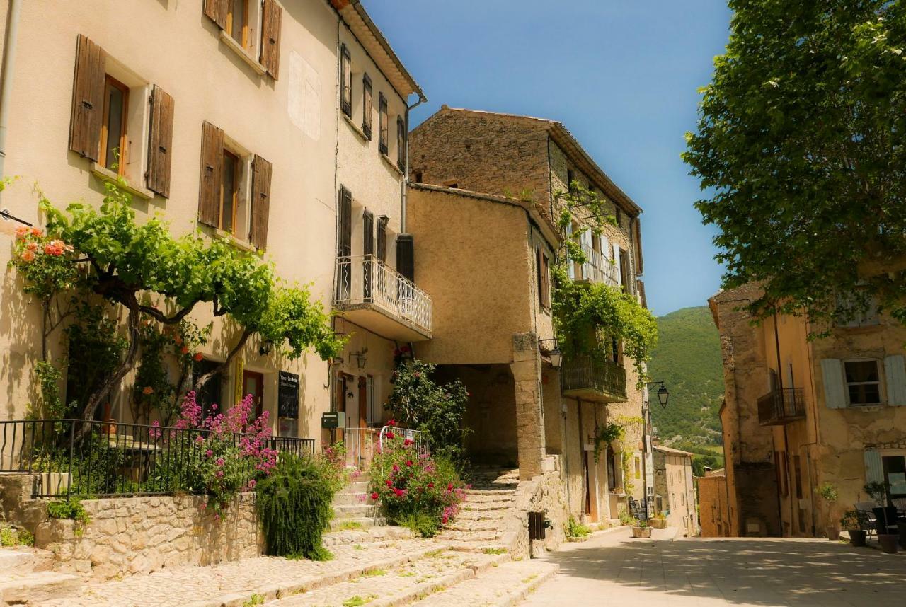 Chateau Des Gipieres Bij De Mont Ventoux Montbrun-les-Bains Zewnętrze zdjęcie